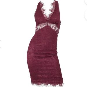 Dolce&Gabbana Backless Lace Burgundy Dress🌹Great for New Years Eve!🌹